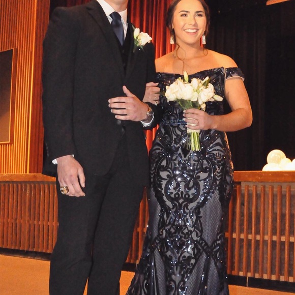 2019 Jovani - Picture 3 of 5